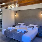 27a01 Casa Uria Cam Santiago By R2r Consulting Holiday home *